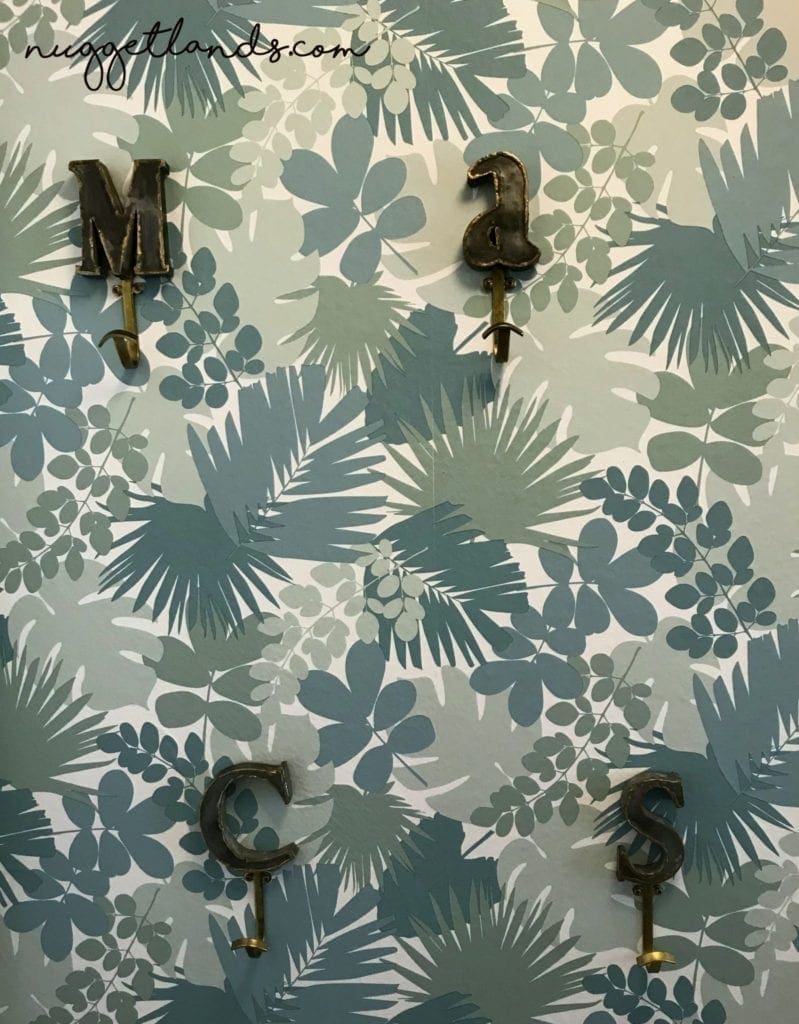 Laundry Room Makeover DIY